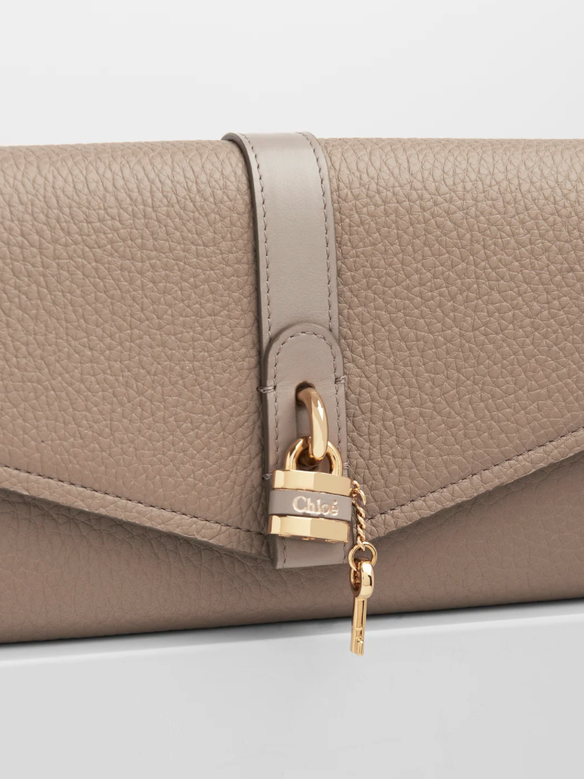 Chloé