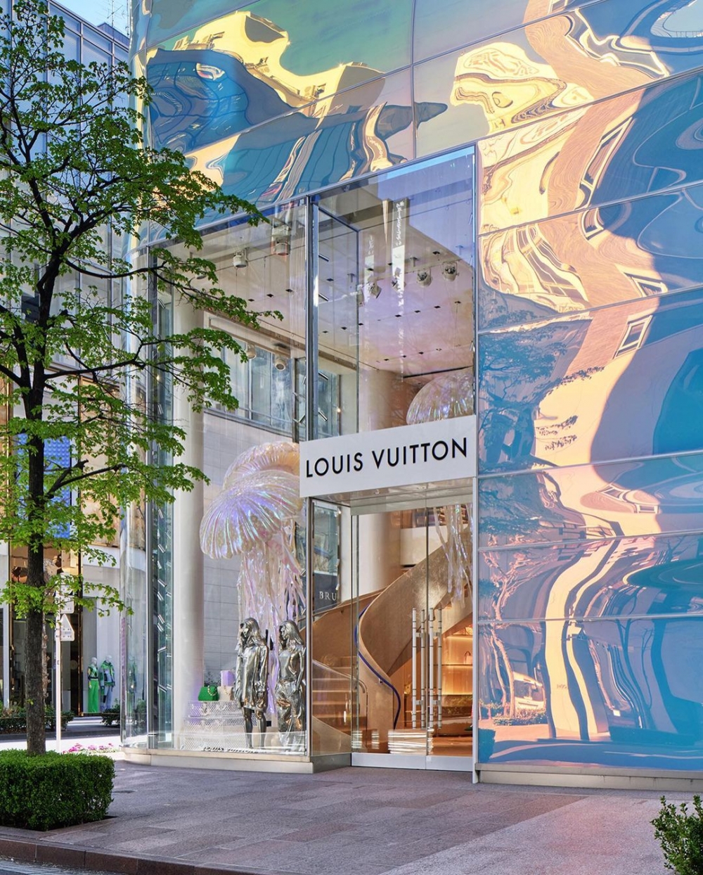 louisvuitton @IG