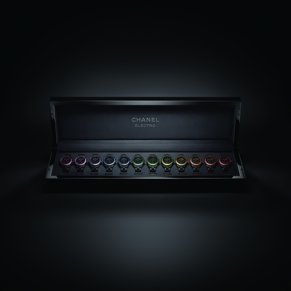 J12_ELECTRO_BOX_AMBIANCE_CARRE_Adobe98.tif_JPEG TRES HAUTE D