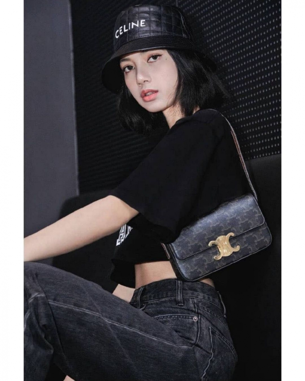 IG@lalalalisa_m