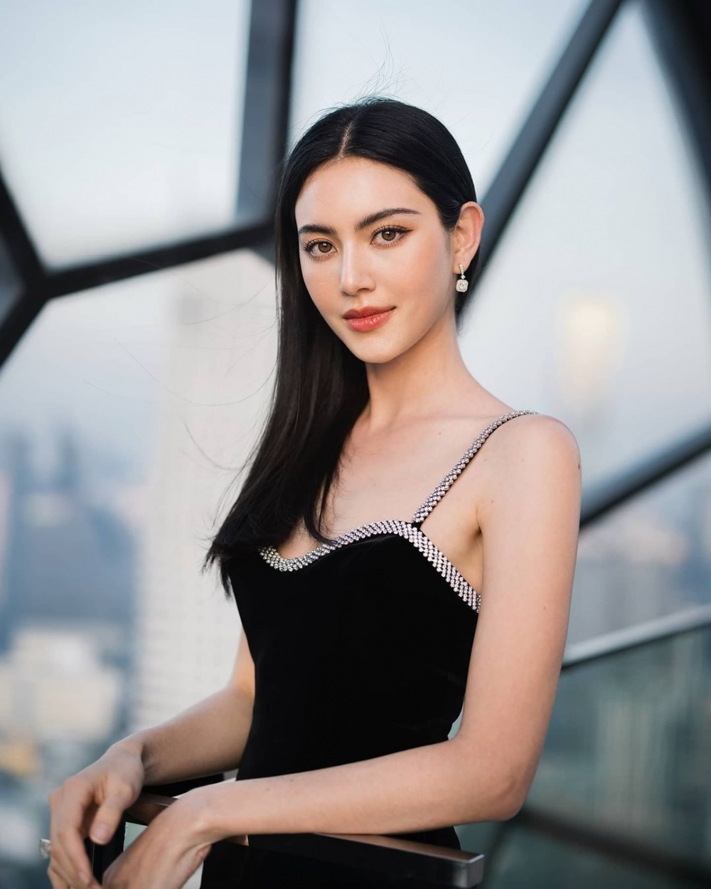 Davika Hoorne雕塑出零死角身材