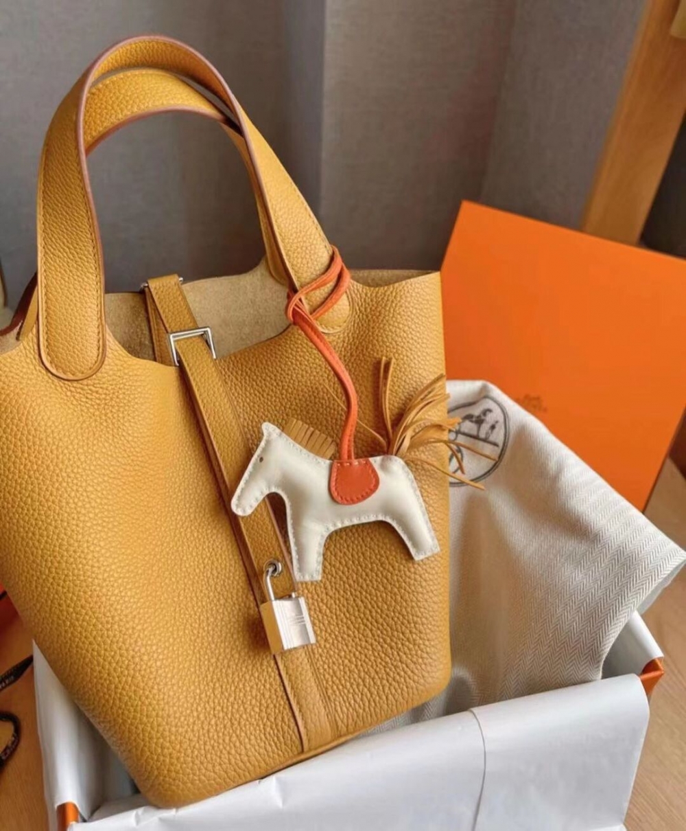 IG@top_bags