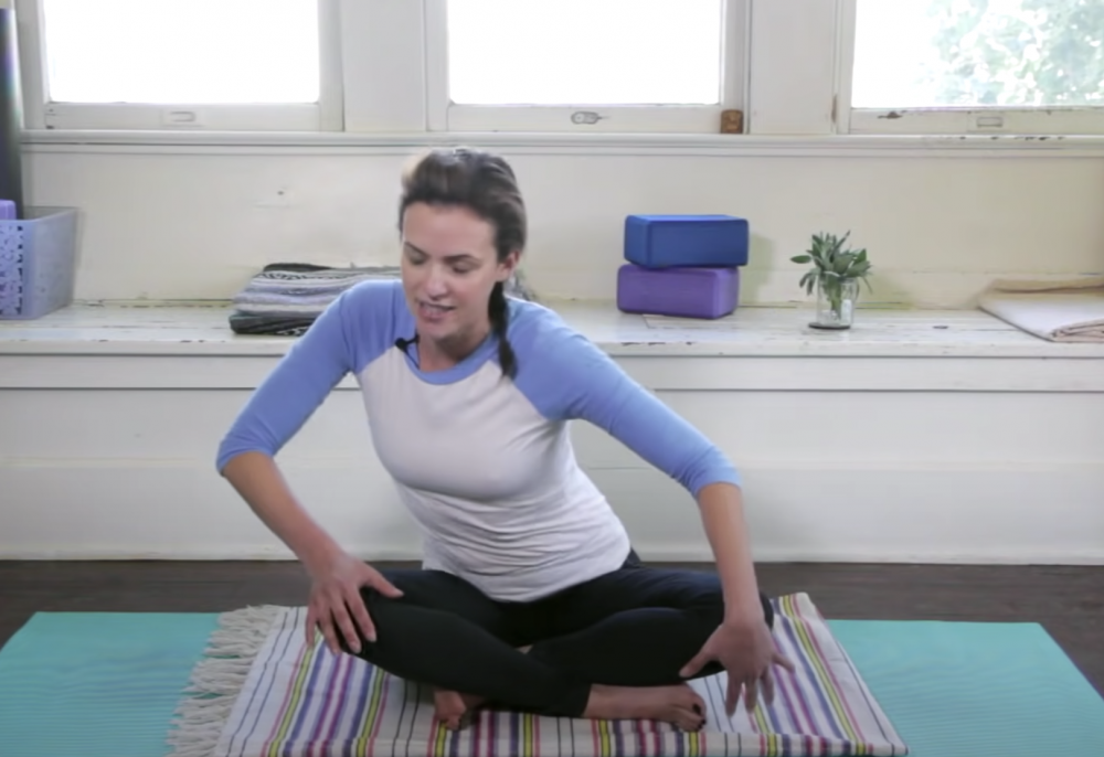 Youtube@Yoga With Adriene