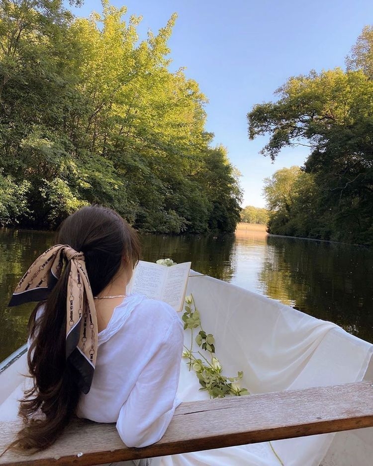 日復一日的生活，你是否也會時常質問自己我的生命有什麼意義，不過我們是否是因為被太多勵志電影、偉人故事所洗腦了，我們為什麼會覺得我的人生一定要成為誰。