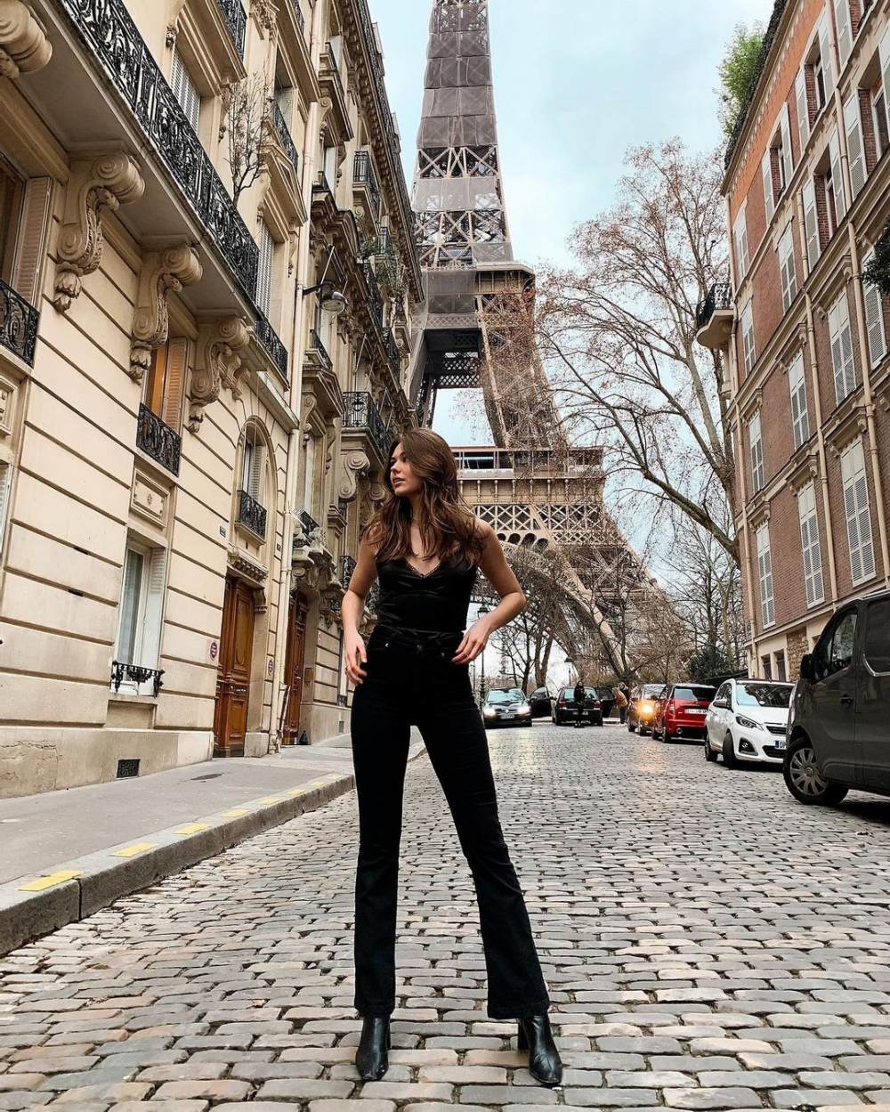 學會如何選擇才不會讓夏日穿搭扣分的必學技巧，內衣才是你最該注意的單品 