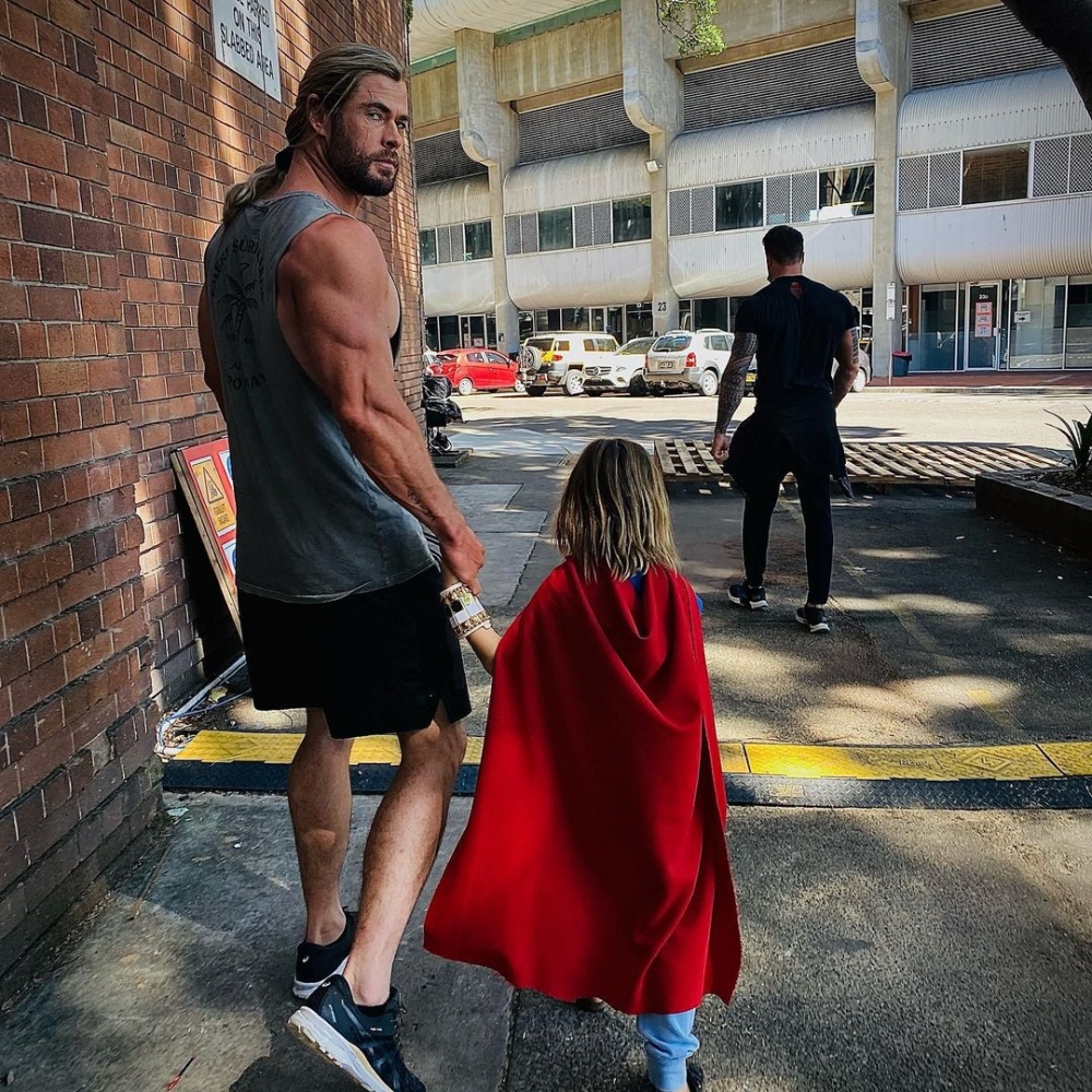 慈父代表雷神Chris Hemsworth和星爵Chris Pratt的親子時間