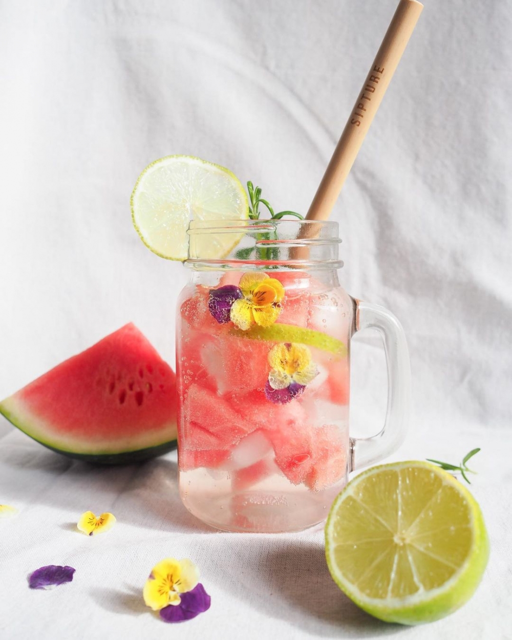 喝水也有新花漾！在家中就能輕鬆製成兼具視覺與味覺的繽紛飲品