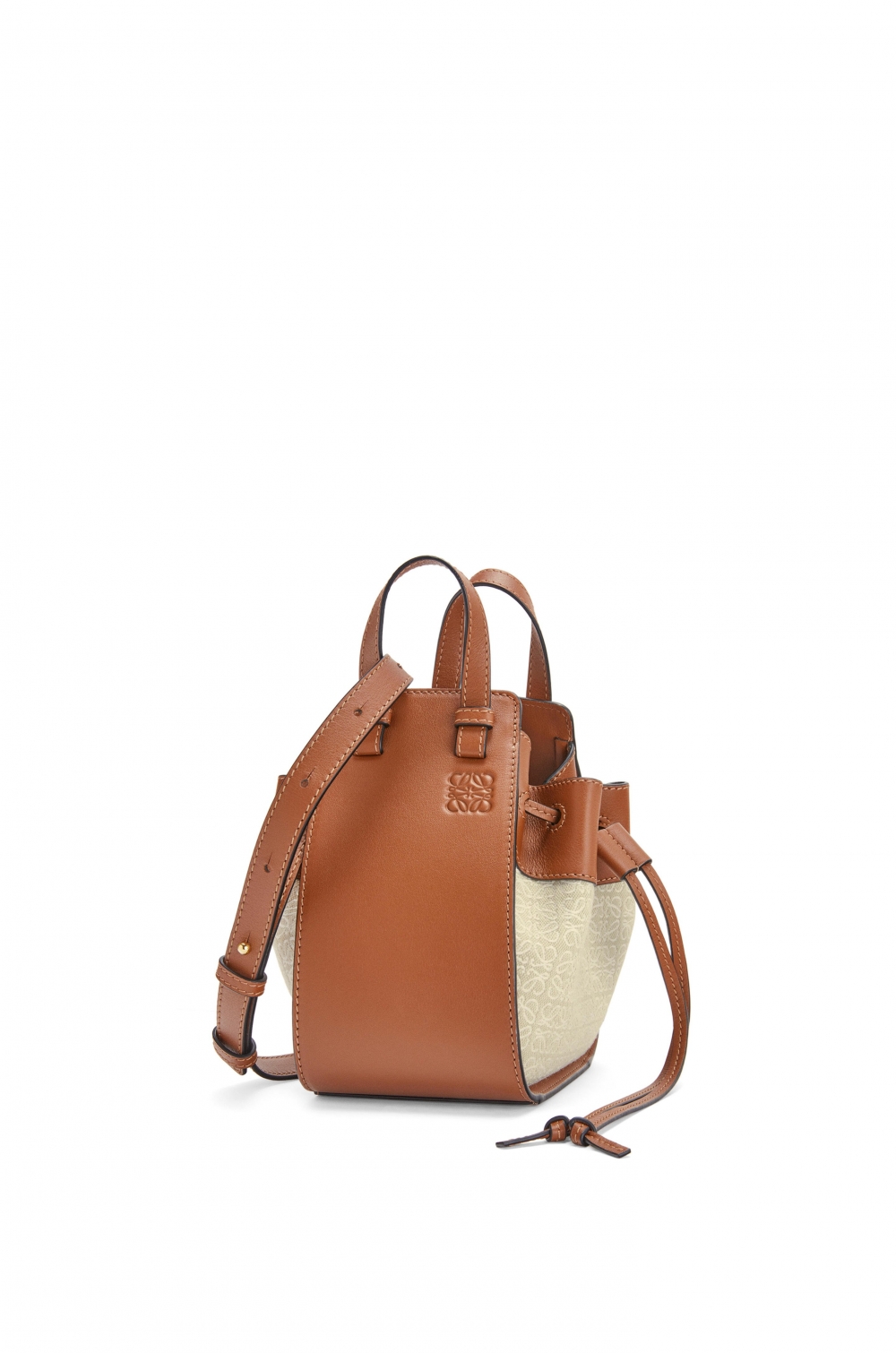 LOEWE夏日手袋推薦