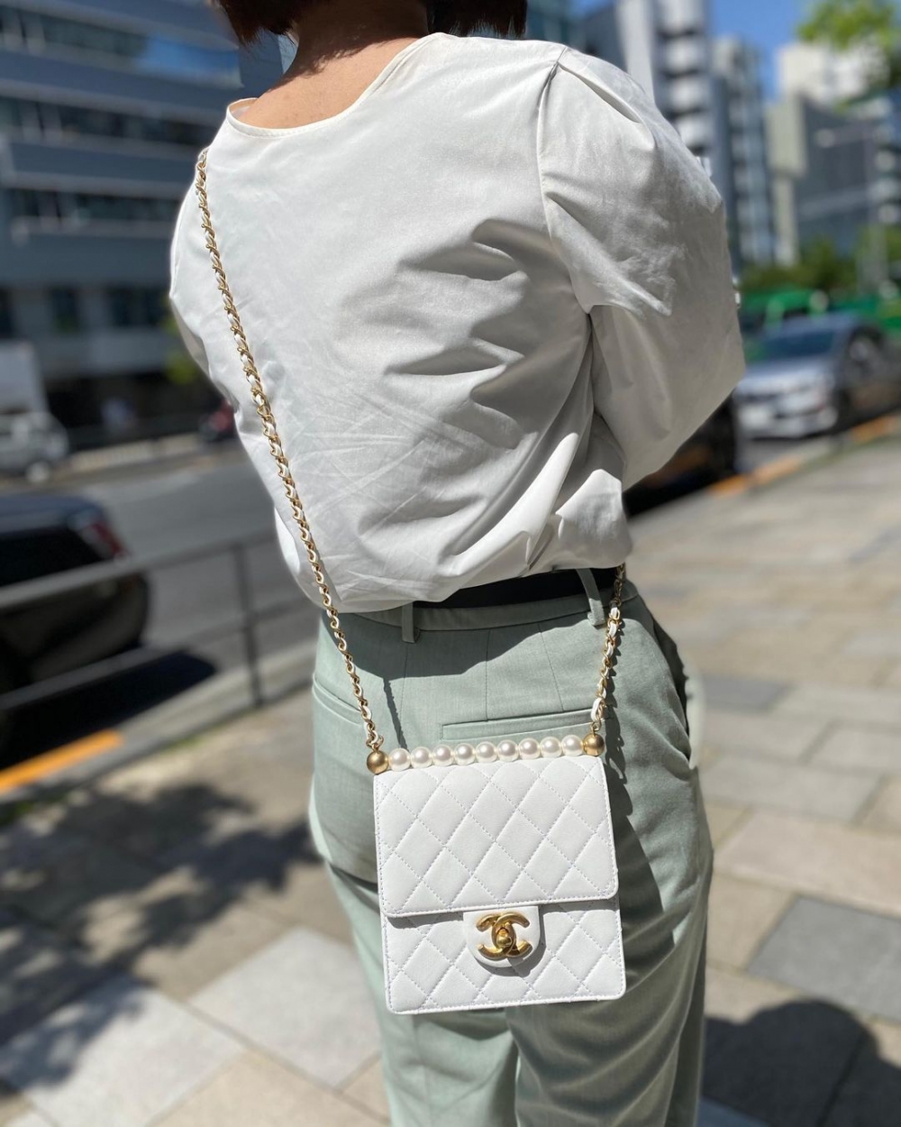 「手袋的皮革的磨損會影響它的價值」:CHANEL最常見的4種皮革,平日裡也好好照顧讓它維持在最佳狀態