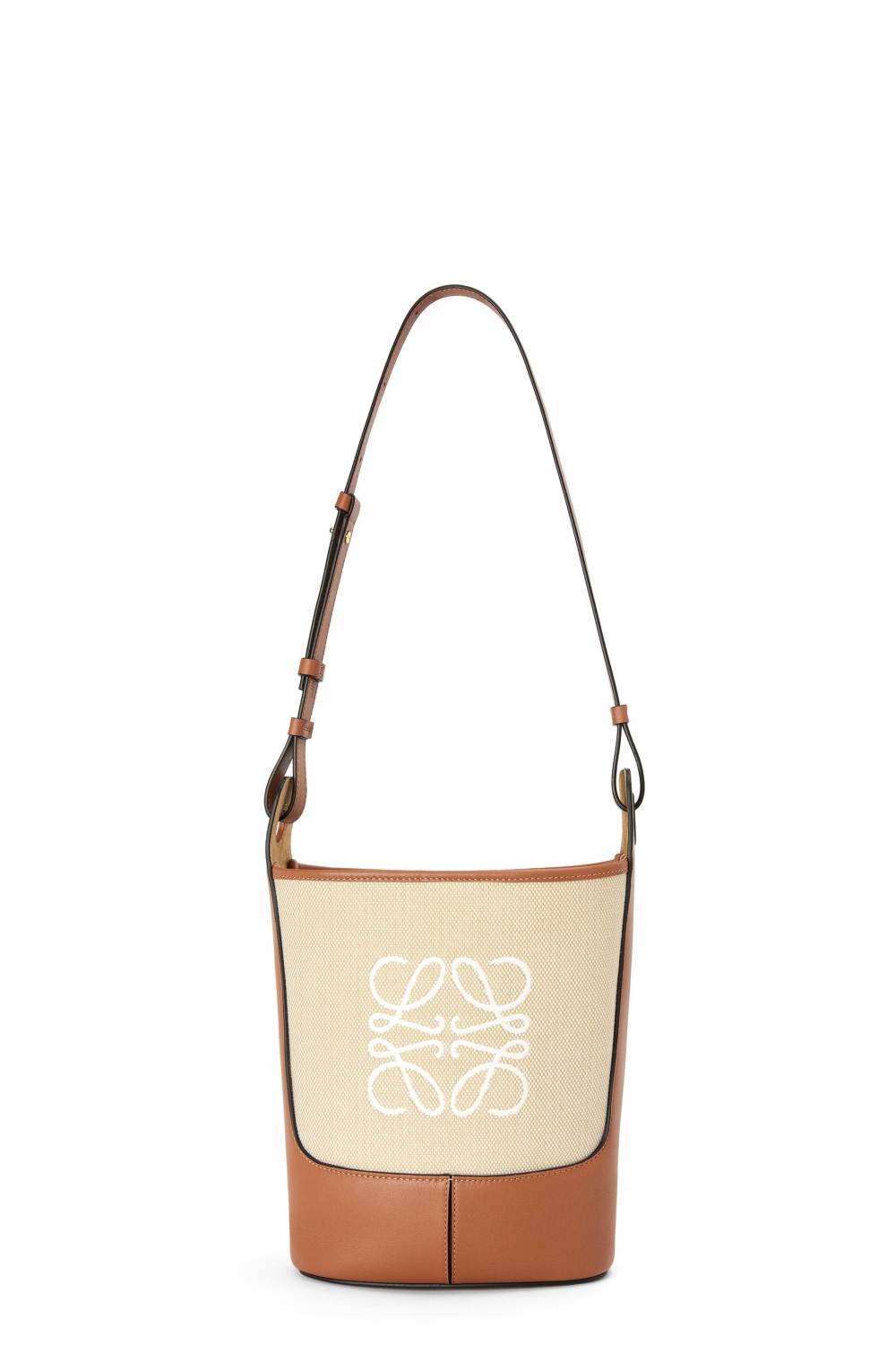 LOEWE夏日手袋推薦