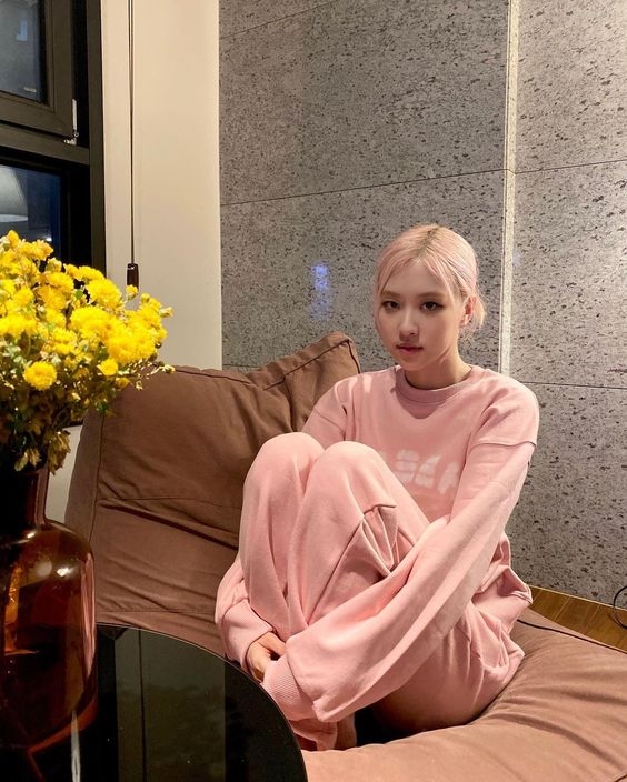 @roses_are_rosie
