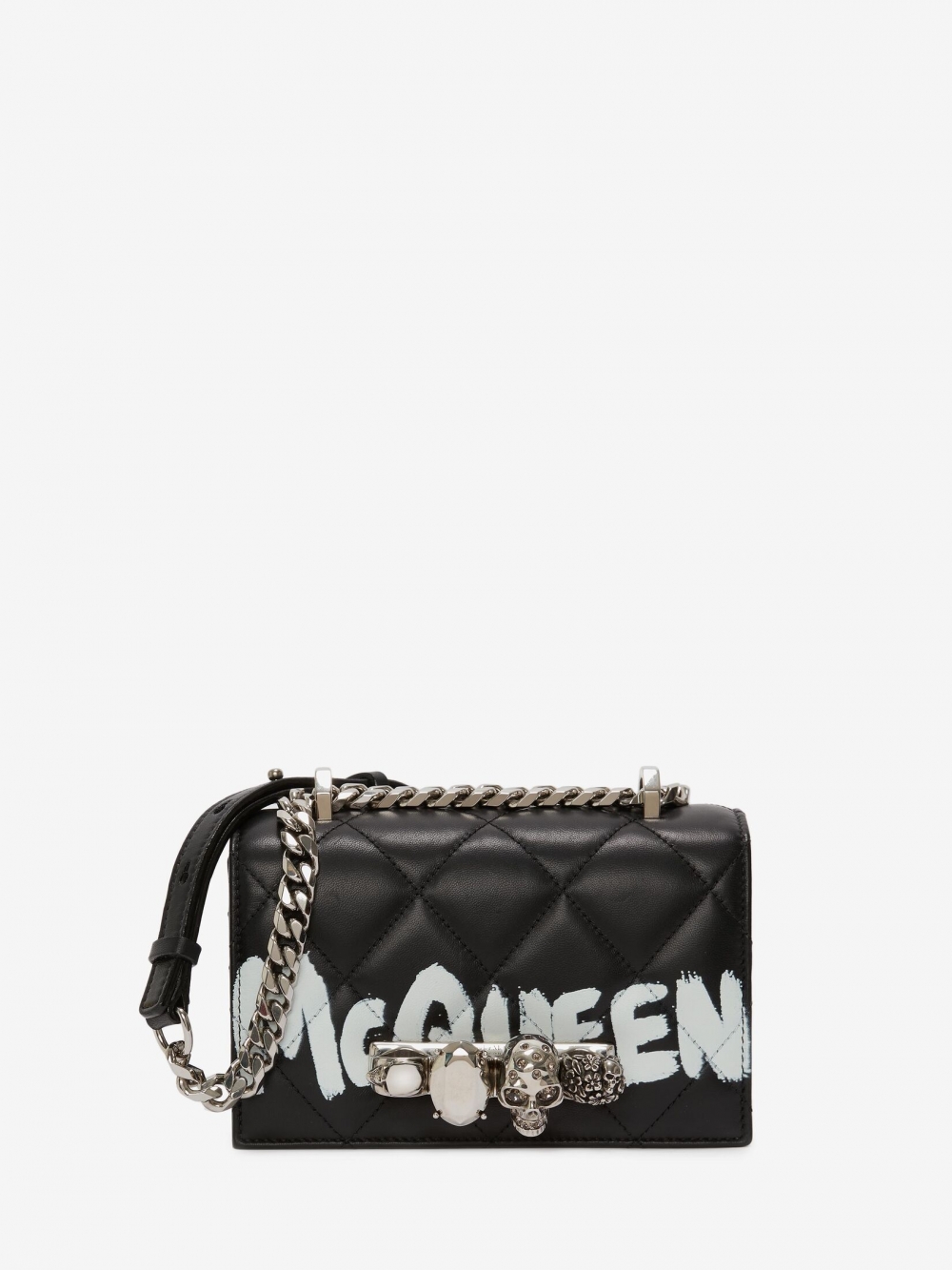 Jeweled Satchel手袋上除了McQueen Graffiti塗鴉印花和金屬手提上帥氣珠寶相當注目外,