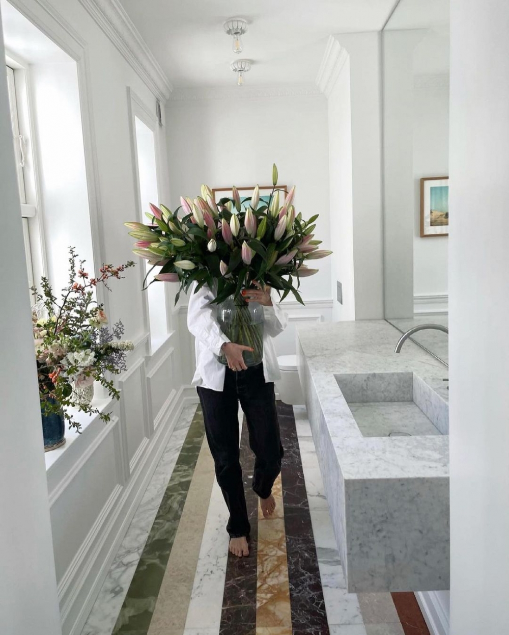 「當你開心時,他就不自覺得看著你微笑」:讓人無法招架的「超完美男友」,每日都深陷於他迷人的身影當中