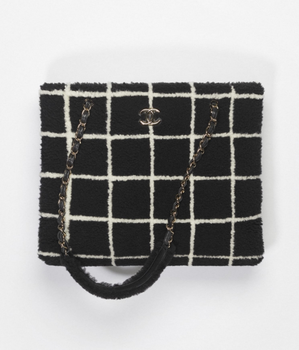 CHANEL SHOPPING BAG