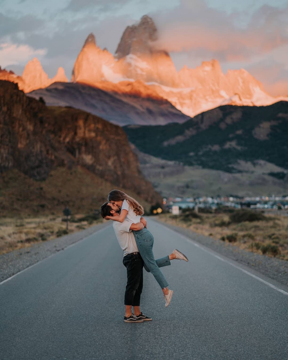 情侶間的深情擁抱