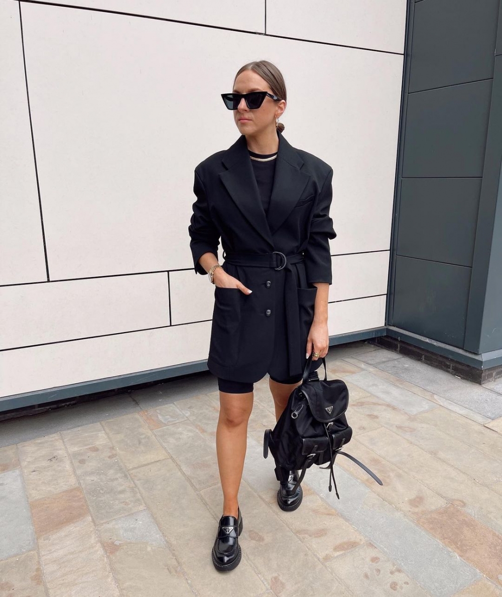 Backpack更將標誌性的品牌元素與時尚實用的設計融為一體