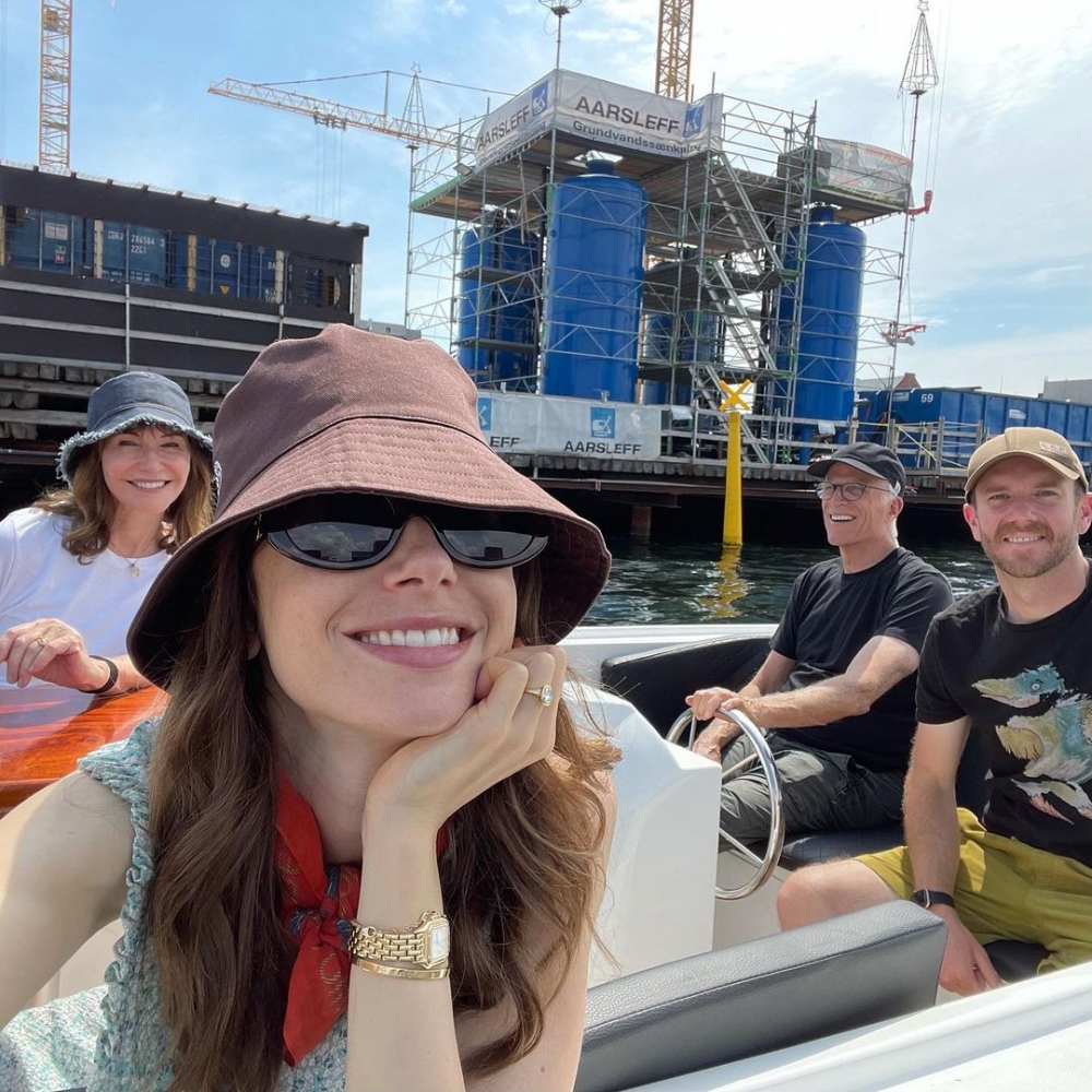 Lily Collins與未婚夫