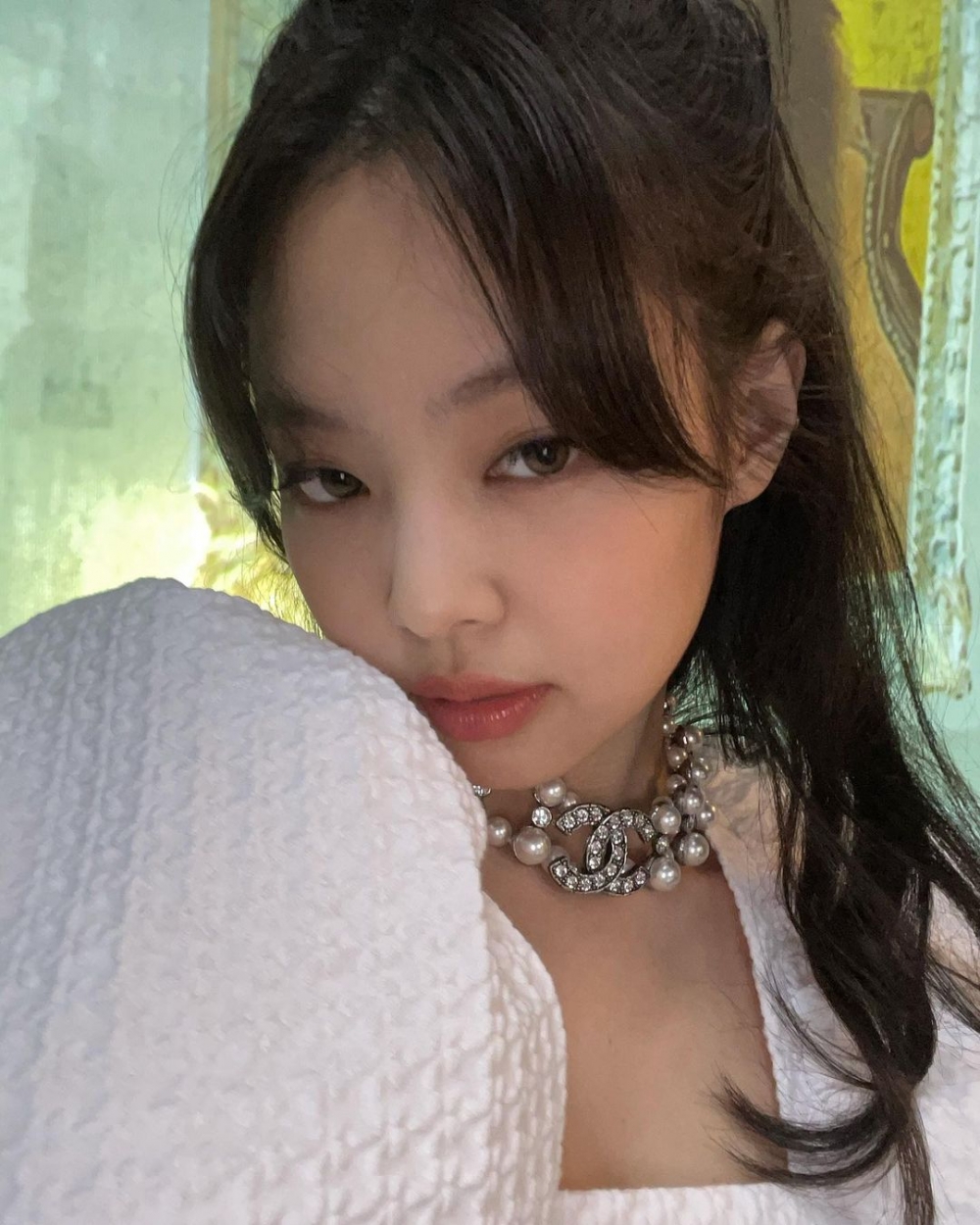 CHANEL項鍊被Jennie完美演繹