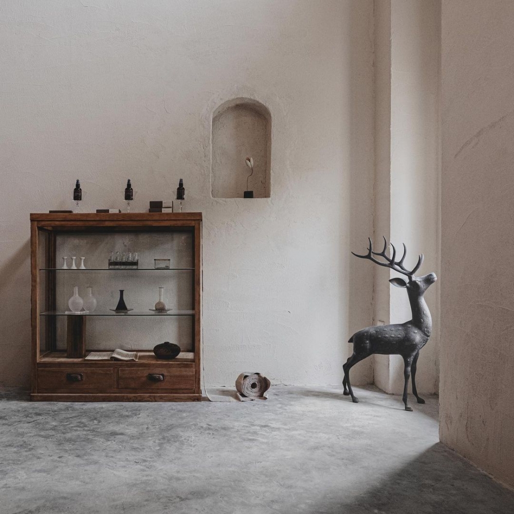 前鋪後咖啡室風格帶出兩種截然不同的氛圍