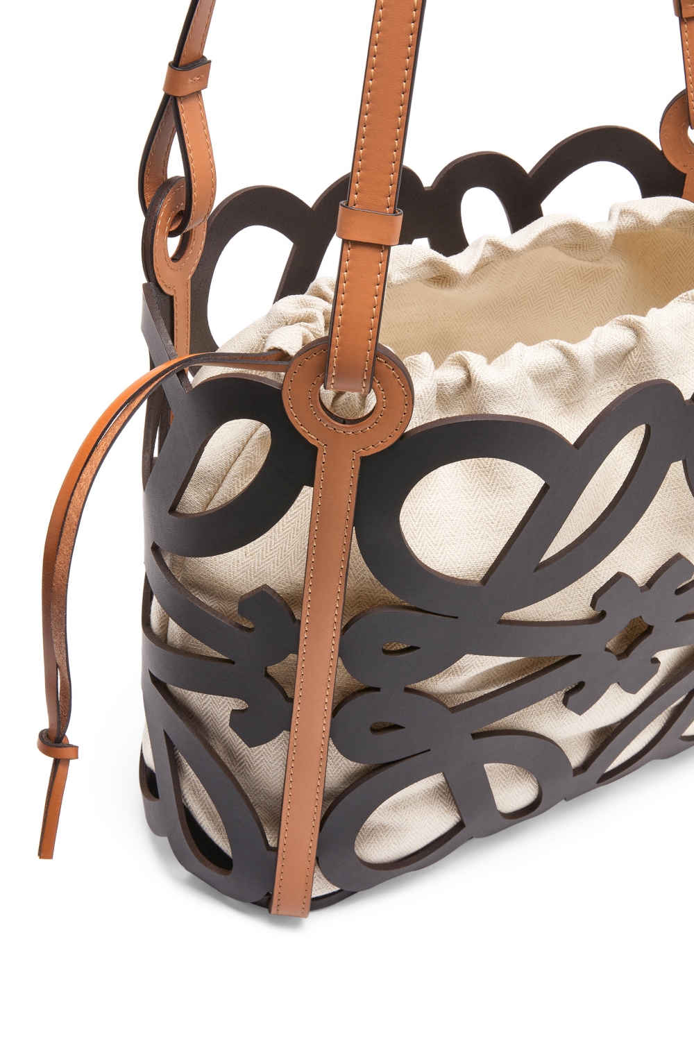LOEWE Small Anagram Cut-Out Tote絕美小牛皮鏤空手提袋小尺寸
