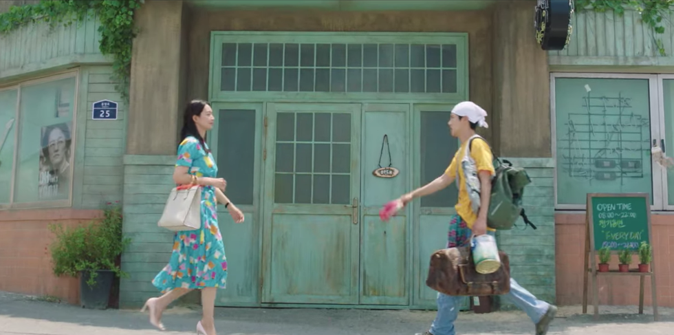 劇中也有出現帶著貴族氣息的手袋Gucci Diana