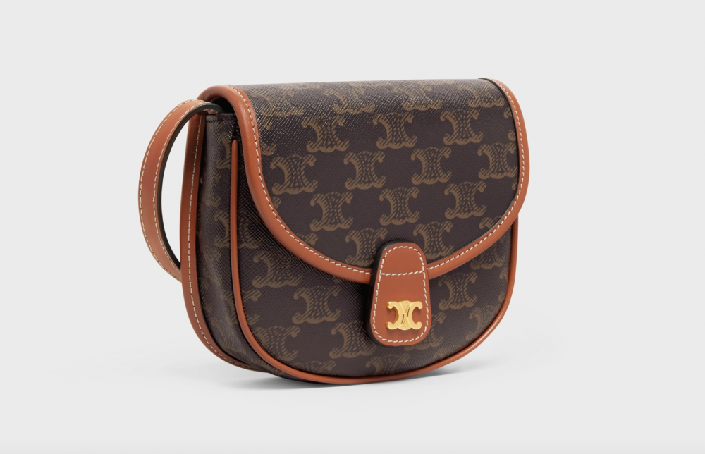 老花款式的CELINE半月包