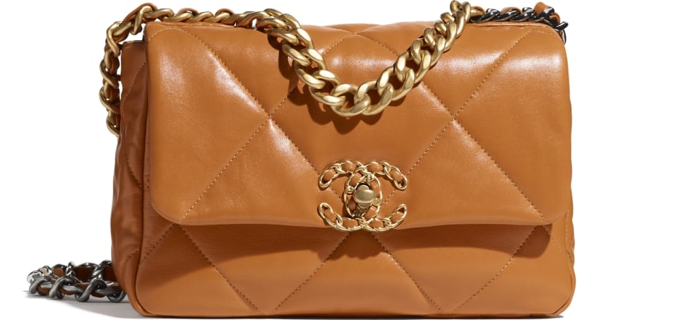 不論是橘色或牛油果色的配搭都充滿質感