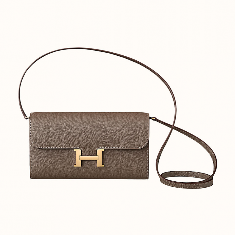 有著金色「H」的Constance Long To Go