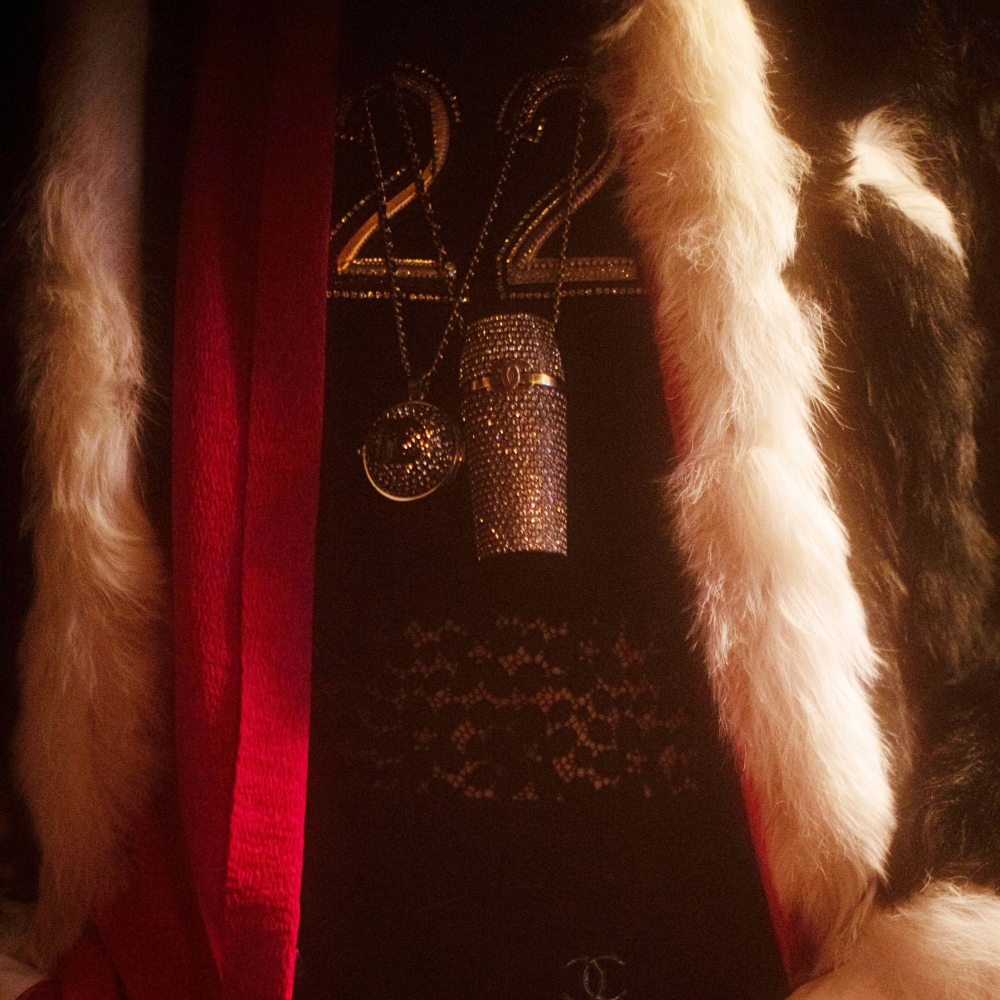 勢不可擋的袖珍配飾功能化時尚