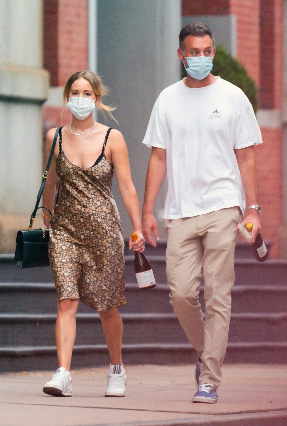 與藝廊總監Cooke Maroney