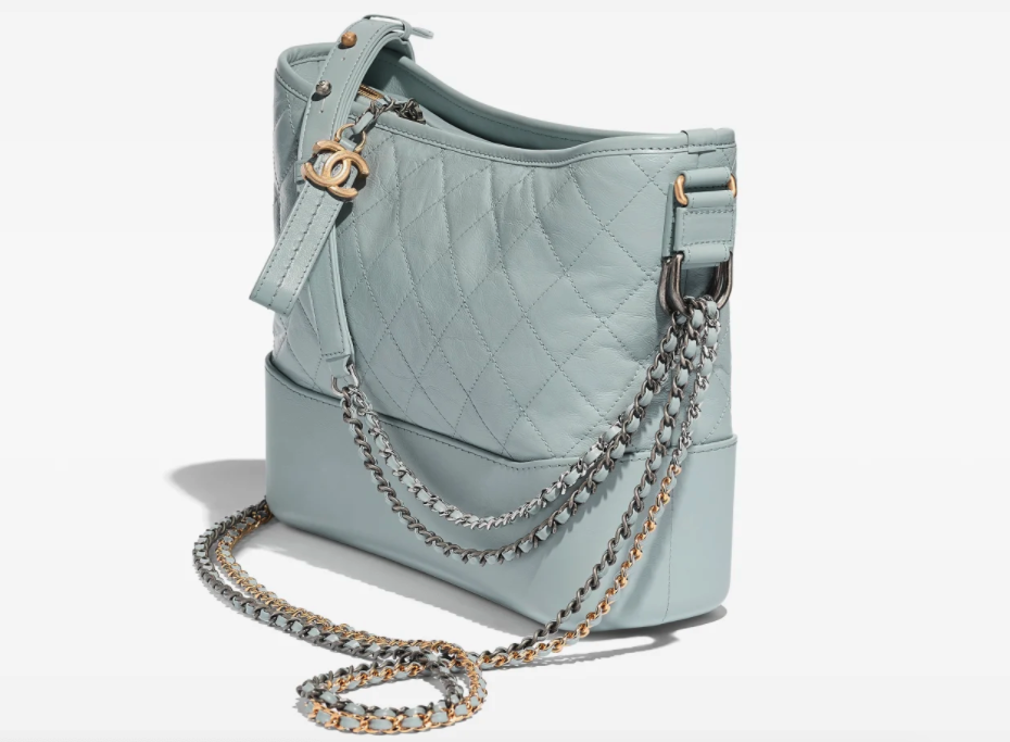 「冰山藍」、「丁香紫」等粉調手袋盡現冬日浪