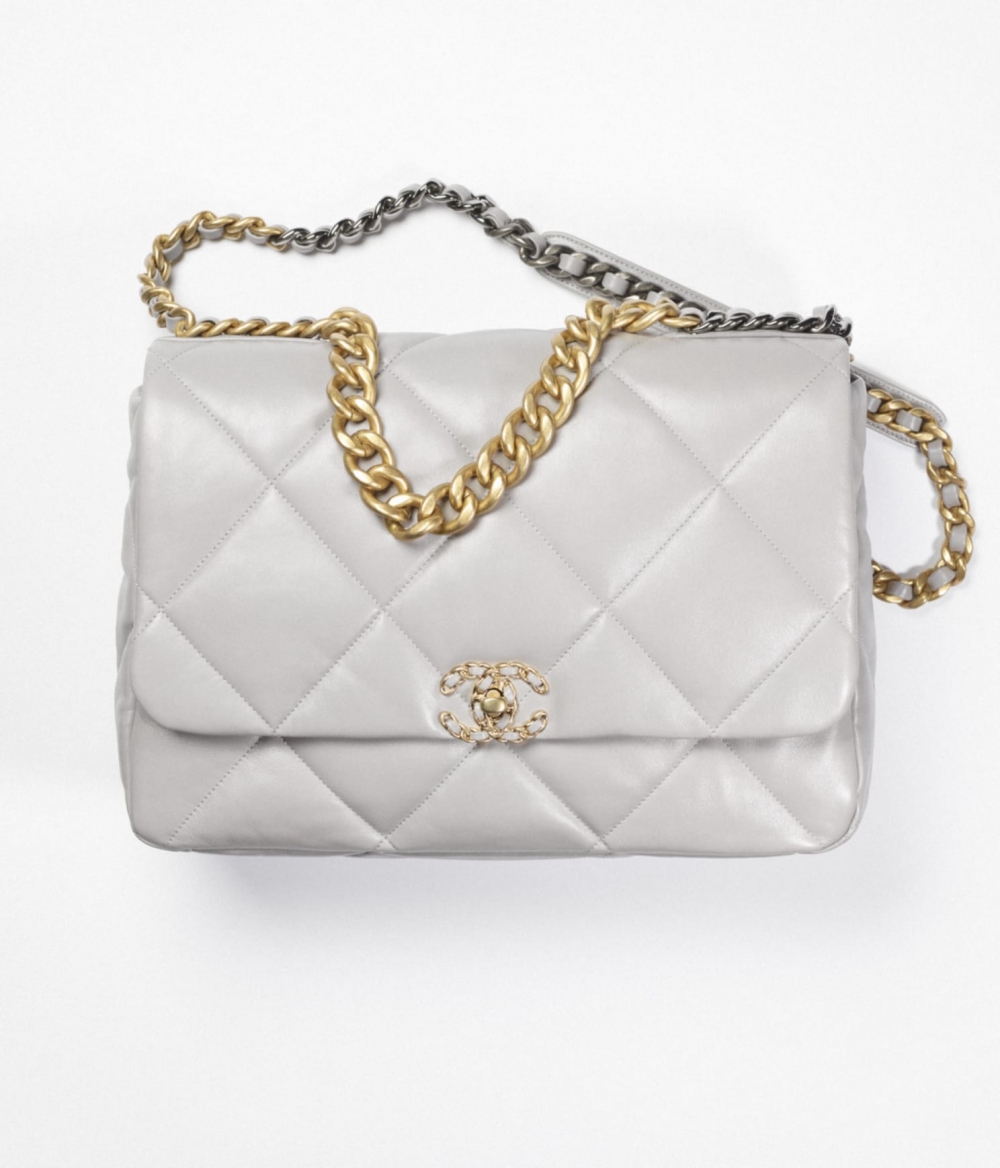  CHANEL 19 Maxi Handbag