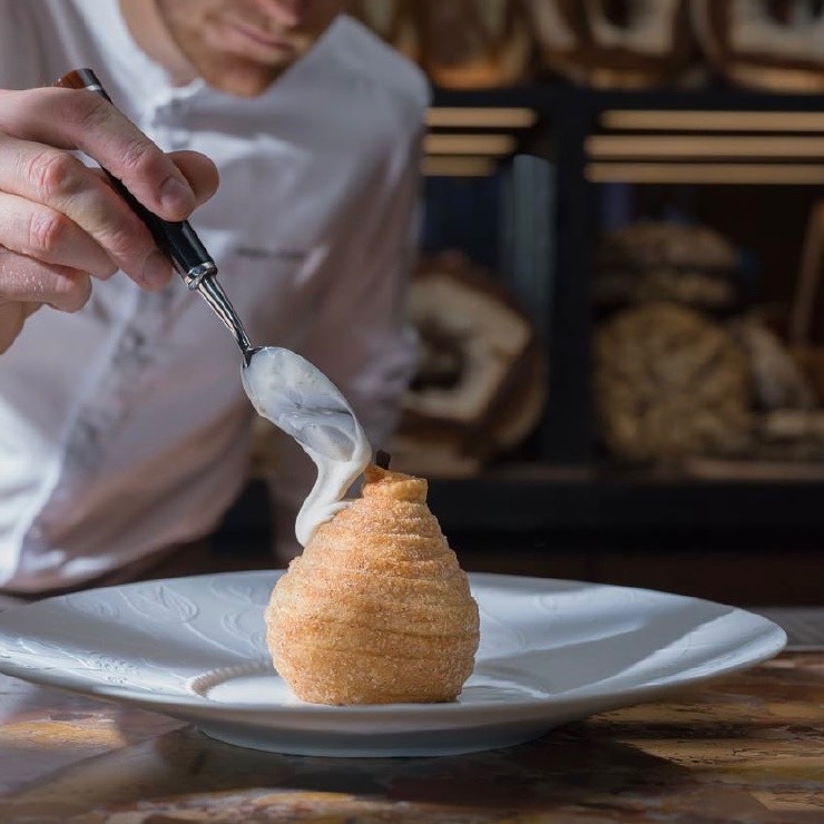 法式美麗就在於每個一絲不苟的小細節