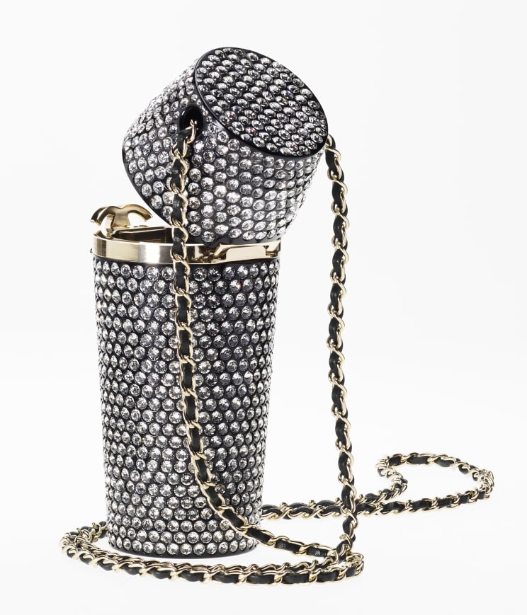 一定是繼粉餅盒後引起高度迴響的迷你包