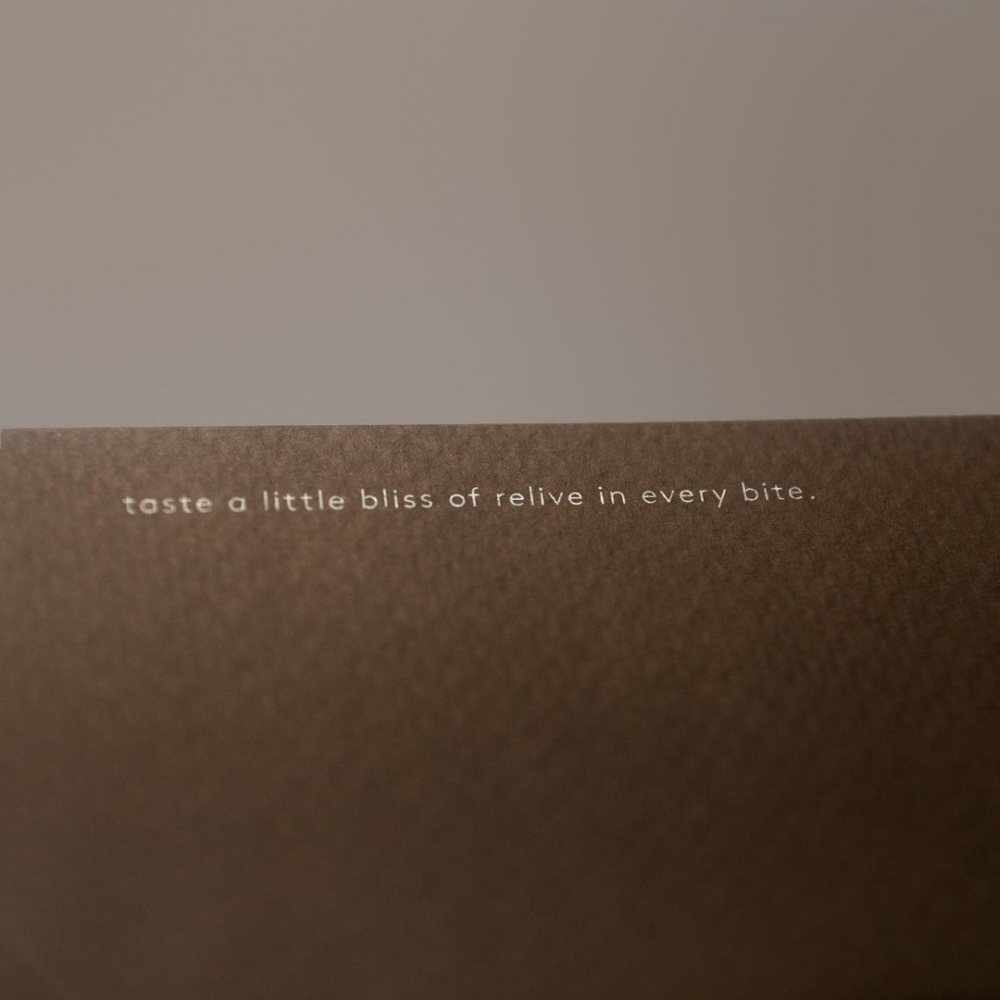 帶出了花月的主題