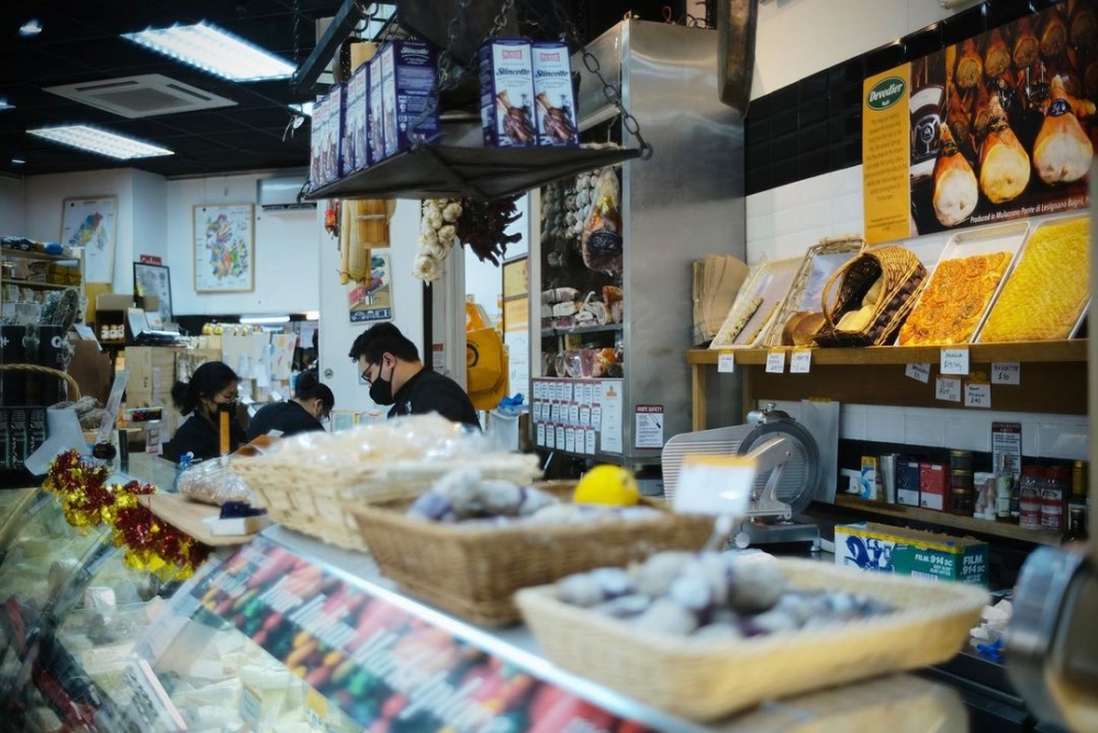 在荒廢瓦礫之下也閃閃發