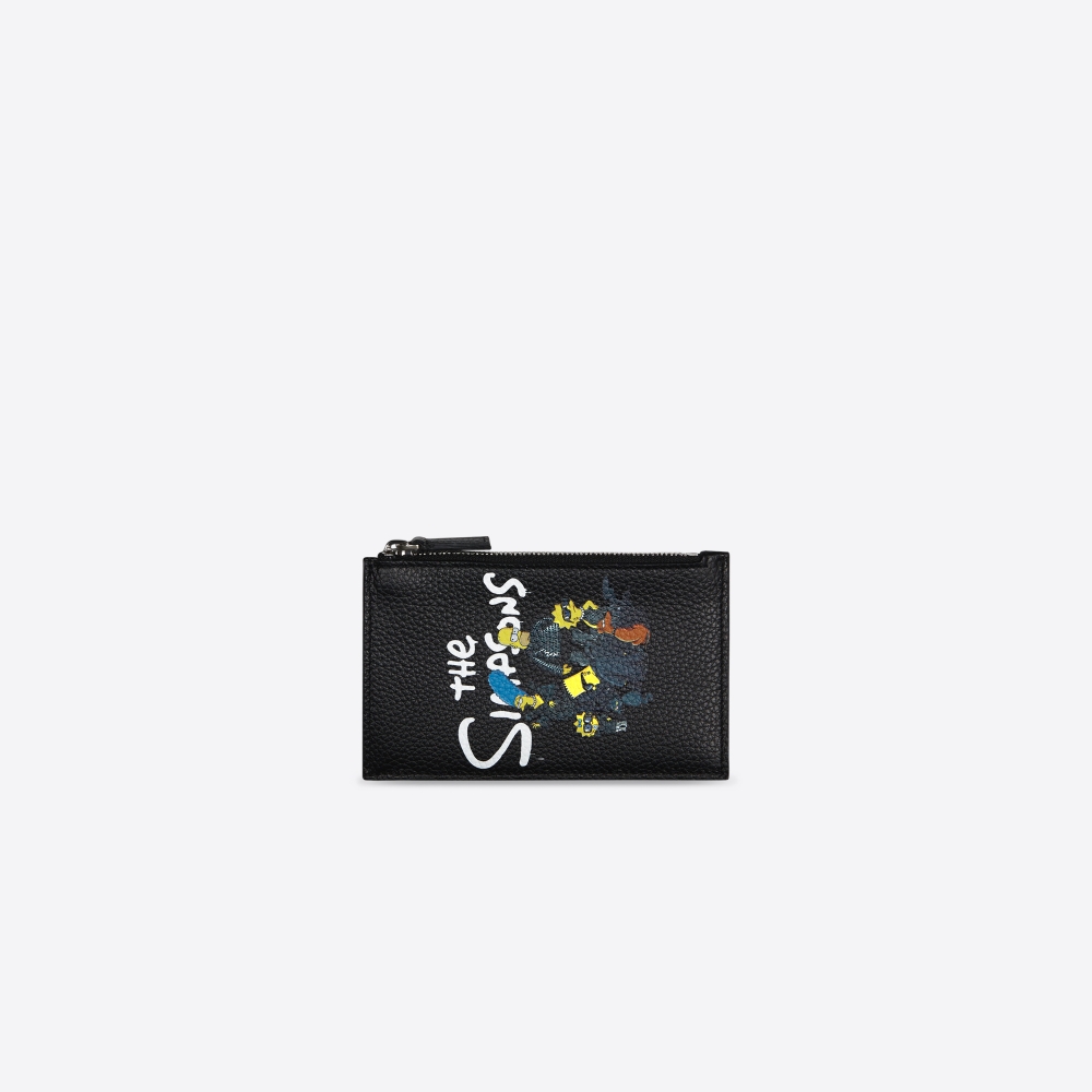 Balenciaga以經典簡約的設計注入亮眼的辛普森配色
