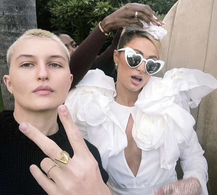 Bridal Brunch,即使紙巾製成的禮服依舊自信姿態