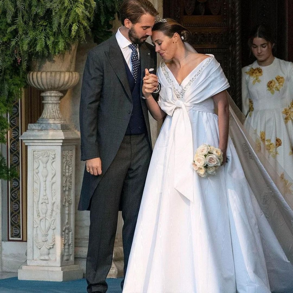 兩人的婚動非常甜蜜,眾人都給予祝福