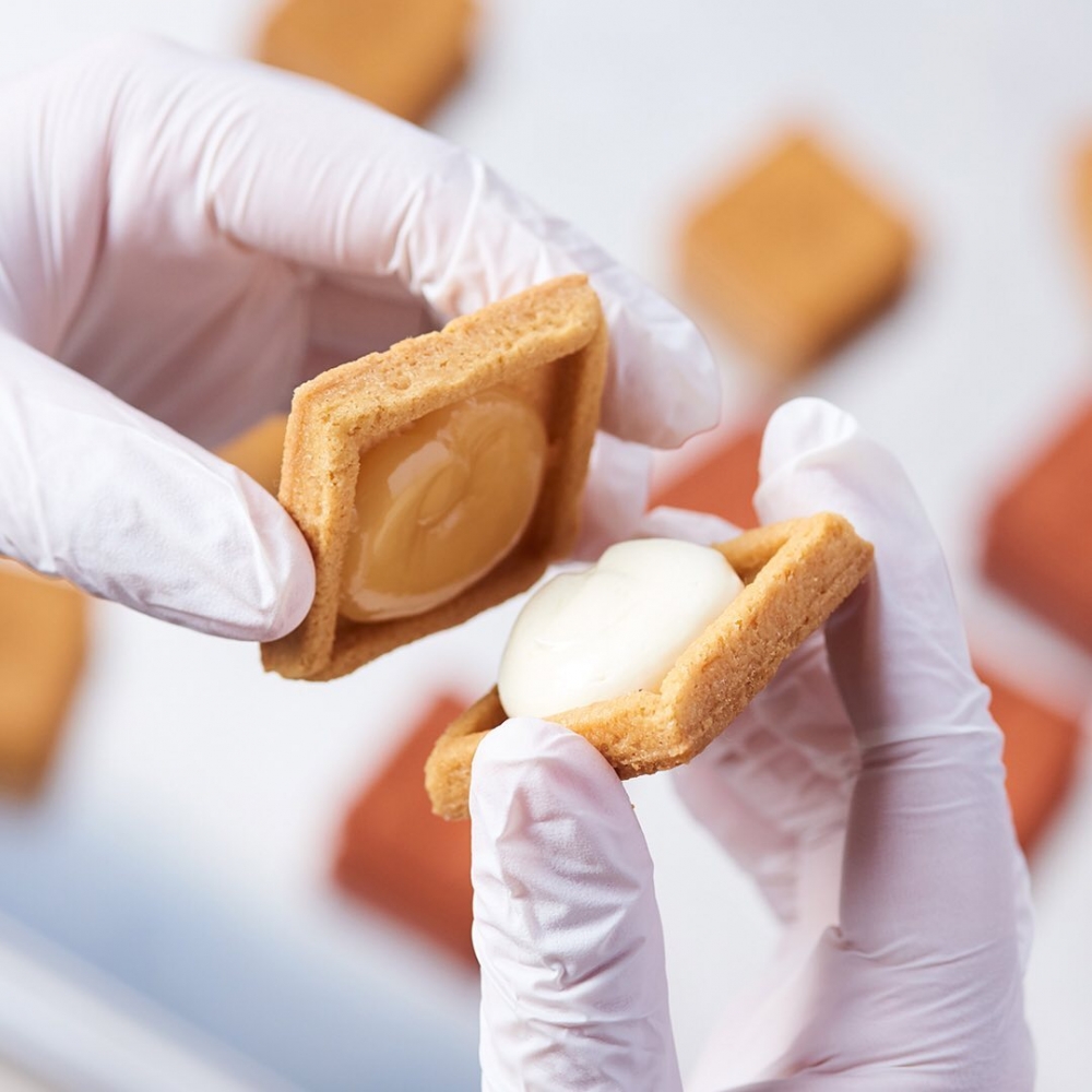 來自日本過江龍PRESS BUTTER SAND的美味。