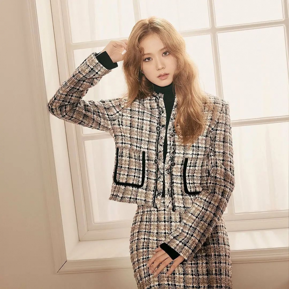 「金屬光澤髮色」Blackpink Lisa、Jisoo、泫雅等女星都愛上