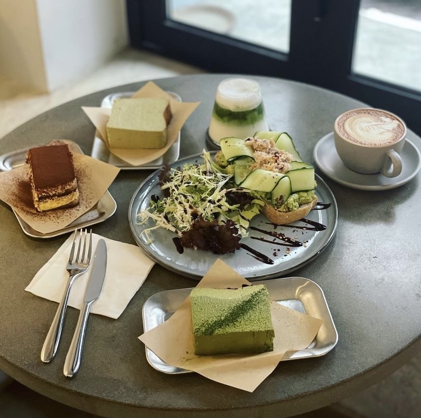 Cheese與焙茶的融合是飽滿濃郁的