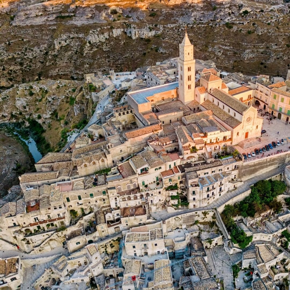 世界上最古老石窟城市之一的義大利馬泰拉(Matera)
