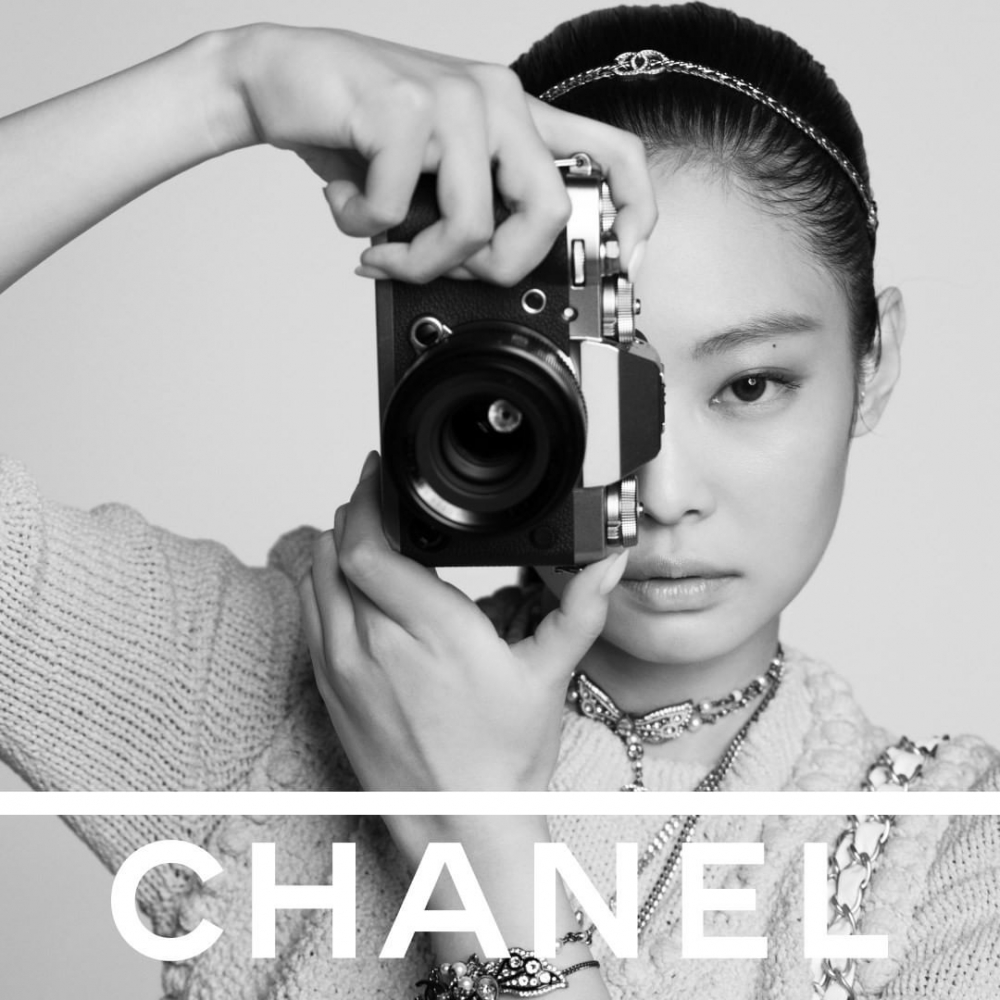Karl Lagerfel過去常常親自操刀拍攝CHANEL廣告