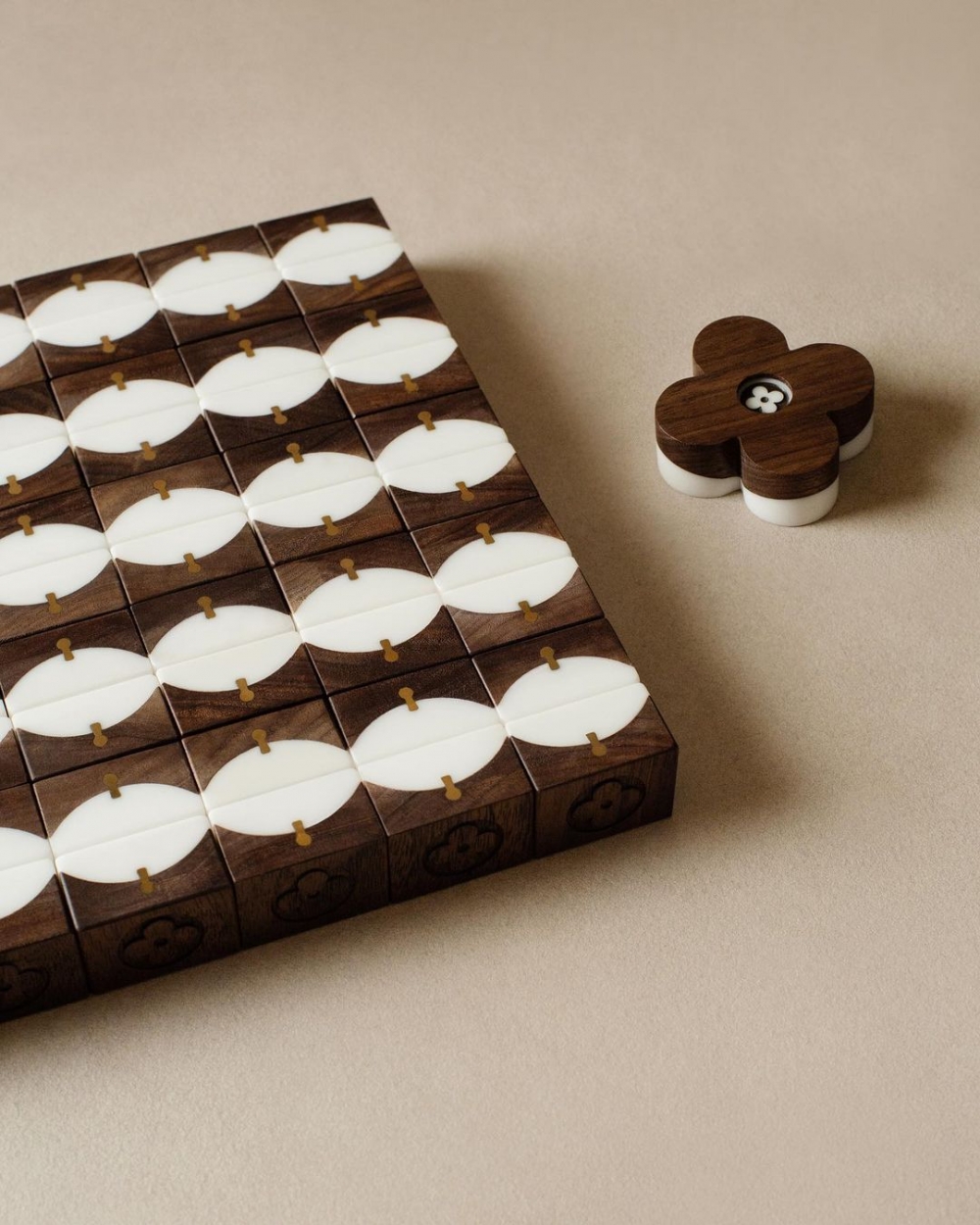 Louis Vuitton Vanity Mahjong 致敬旅行箱歷史