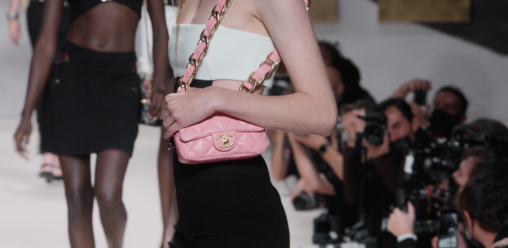 CHANEL Chain Bag