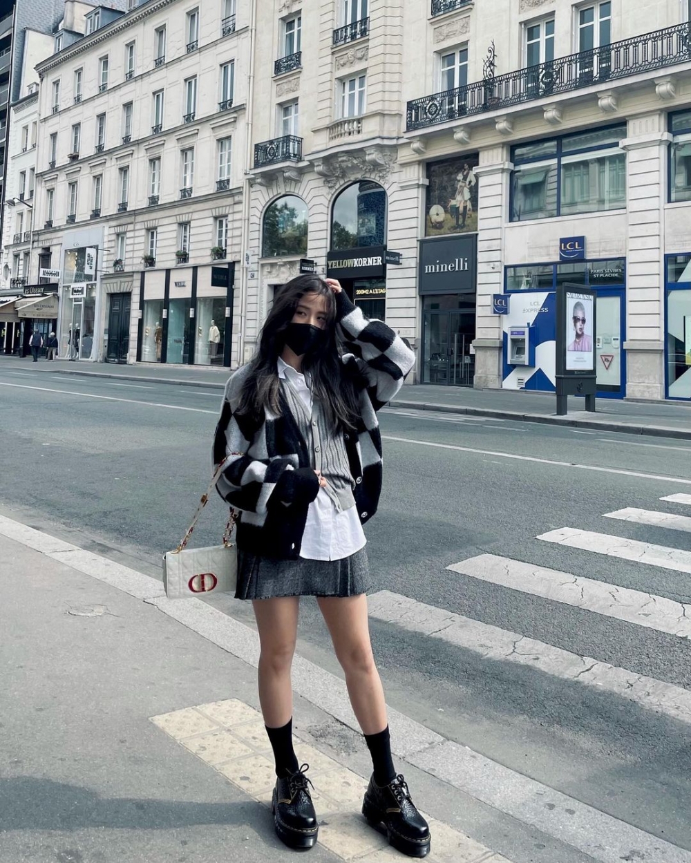 Jisoo |棋盤格紋