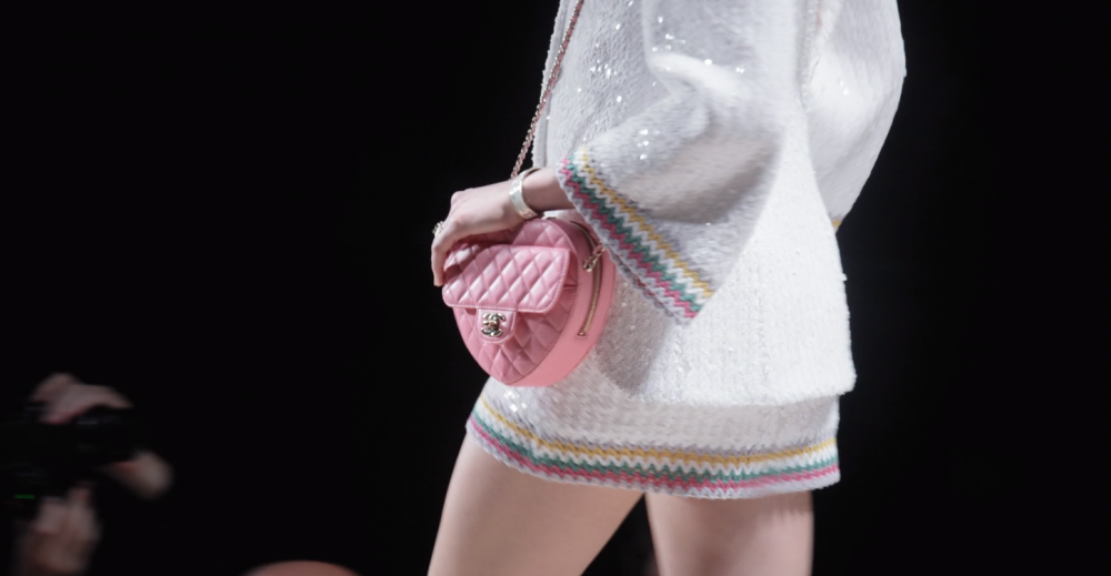 #CHANEL Heart-Shaped Bag