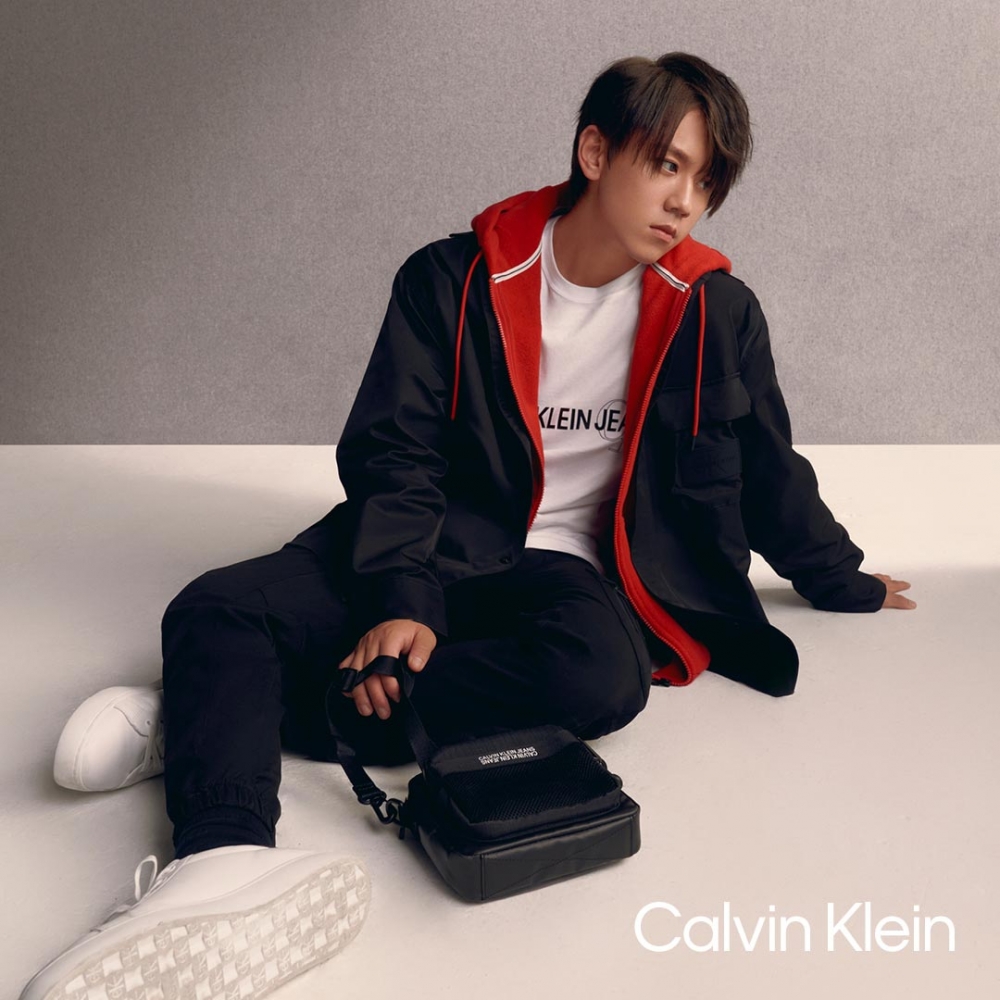 Calvin Klein Utility Grid Micro Reporter Bag