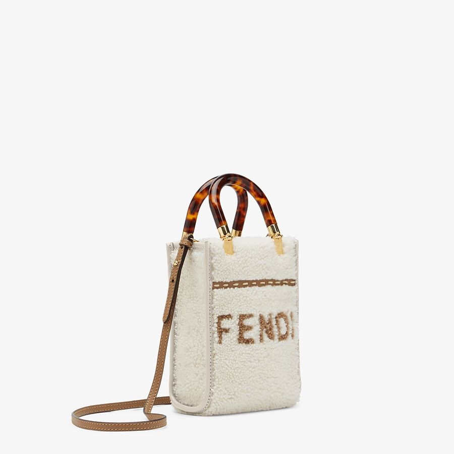 經典人氣FENDI Sunshine手提袋亦同樣有推出迷你版